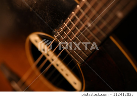 Acoustic guitar 112412823