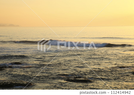 裡浦日落時從五色海灘看到的日落 112414942