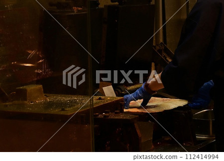 [Hyogo/Akashi] Uonotana Shopping Street. The shopping street was decorated with big catch flags, crowded with people, and the authentic Akashiyaki was delicious. 112414994