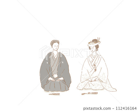穿著日式服裝的新娘和新郎筆直地坐在墊子上,微笑地看著對方(隱藏的角落) 穿著日式服裝的新娘和新郎筆直地坐在墊子上,微笑地看著對方(隱藏的角落) 112416164