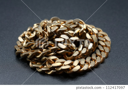 Necklace with peeling gold plating Necklace with peeling gold plating 112417097