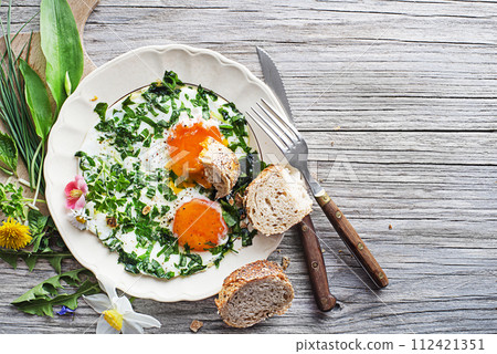 Fried egg spring plants 112421351