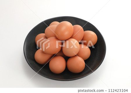 An egg An egg 112423104