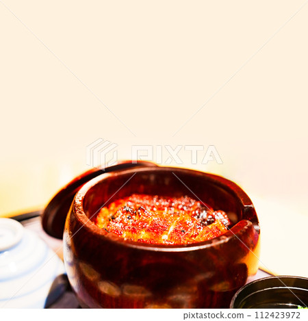 名古屋代表性的美食「鰻魚飯」[鰻魚料理的圖片] 112423972