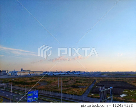 從羽田機場附近看到的日出 從羽田機場附近看到的日出 112424158