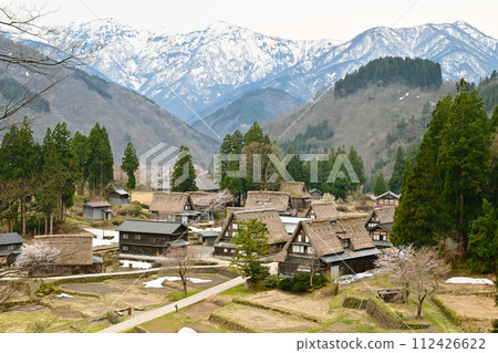 Gokayama Gassho Village, Cherry Blossoms and Gassho-zukuri Village, Toyama Prefecture Tourist Spot, Ainokura Village, Original Japanese Scenery, World Heritage Site Gokayama Gassho Village, Cherry Blossoms and Gassho-zukuri Village, Toyama Prefecture Tourist Spot, Ainokura Village, Original Japanese Scenery, World Heritage Site 112426622