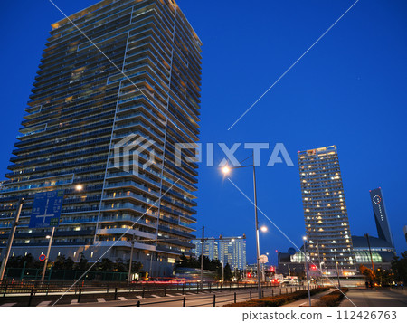 (東京)豐洲有明線黃昏夜景 (東京)豐洲有明線黃昏夜景 112426763