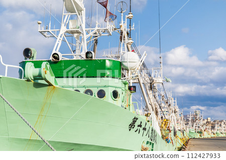 Fishing boats parked at Hachinohe fishing port in Aomori Prefecture 112427933