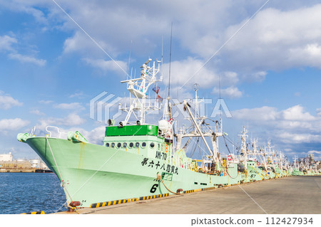 Fishing boats parked at Hachinohe fishing port in Aomori Prefecture Fishing boats parked at Hachinohe fishing port in Aomori Prefecture 112427934