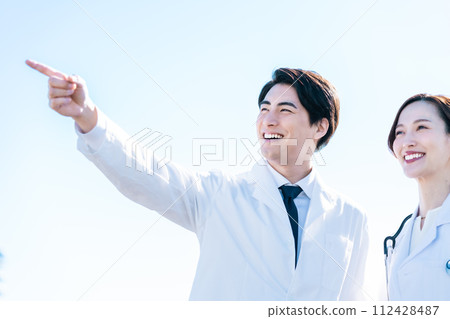 青年男女醫生創造未來 青年男女醫生創造未來 112428487