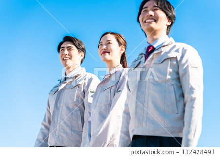A team of young engineers paving the way for the future 112428491