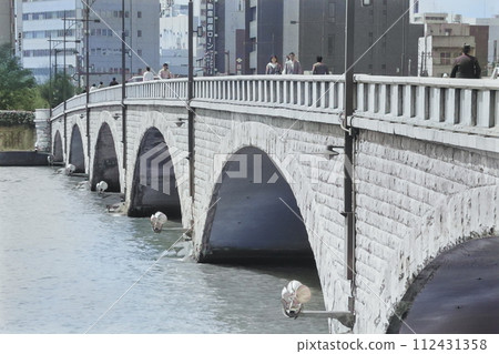 Scenery of Bandai Bridge in Niigata City about 36 years ago [around 1988] (colorized from monochrome photo) 112431358