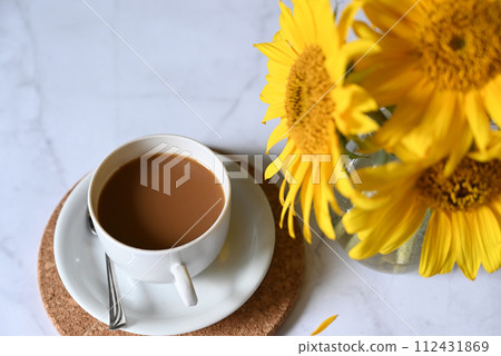 Morning coffee. Cozy composition 112431869