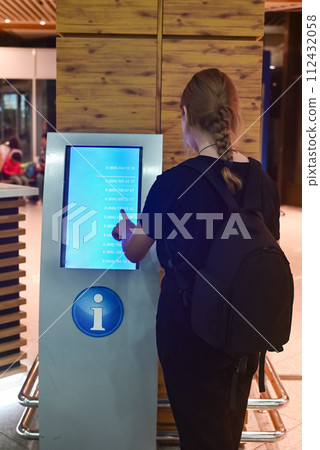 Information Counter at the airport 112432058