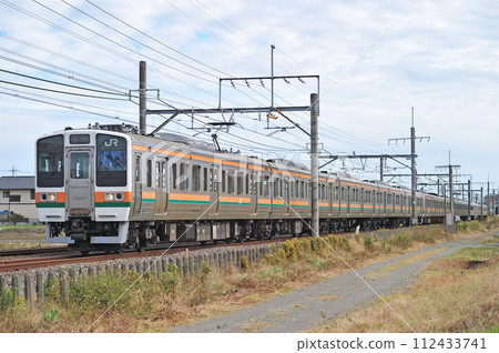 高崎線 行田熊谷 JR 東日本 211 系列 A-37 編組(高崎) 高崎線 行田熊谷 JR 東日本 211 系列 A-37 編組(高崎) 112433741