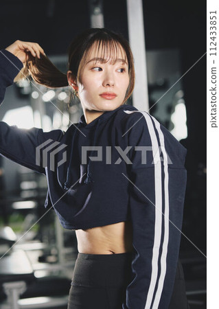 training wear women 112433851