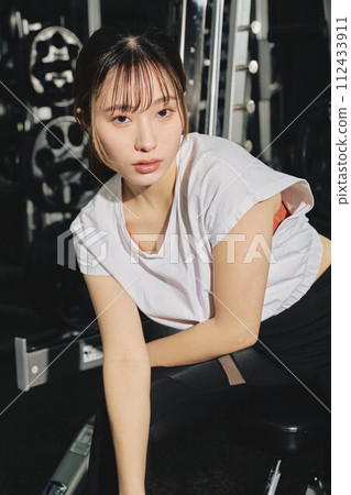 Training wear female portrait 112433911