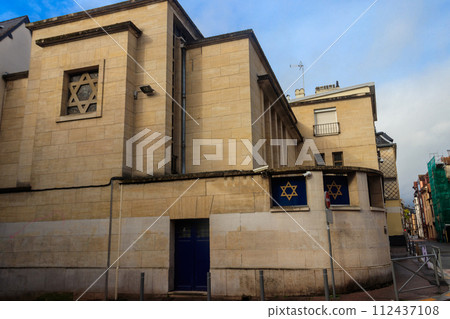 Facade of synagogue in Rouen, France 112437108