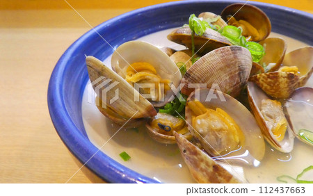 蒸蛤蜊肉質肥美，美味的照片 112437663