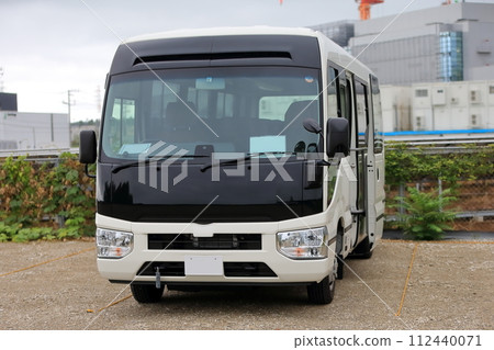 Microbus image Microbus image 112440071