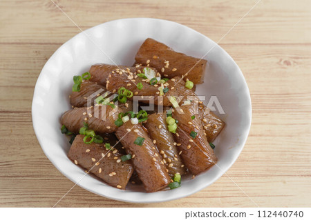 Grilled konjac meat sauce Grilled konjac meat sauce 112440740