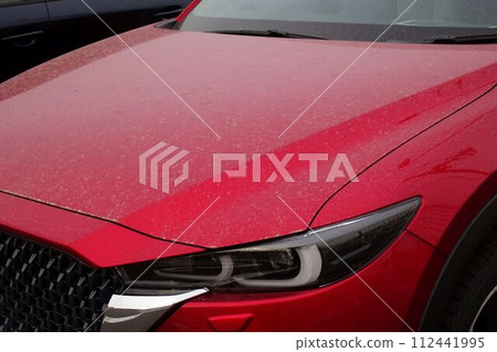 Dirty car body bonnet 112441995