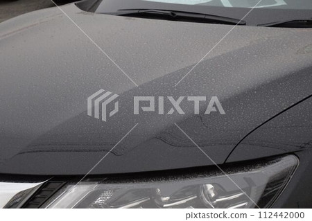 dirty car hood 112442000