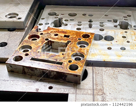 Industrial steel injection plastic molding part Industrial steel injection plastic molding part 112442196