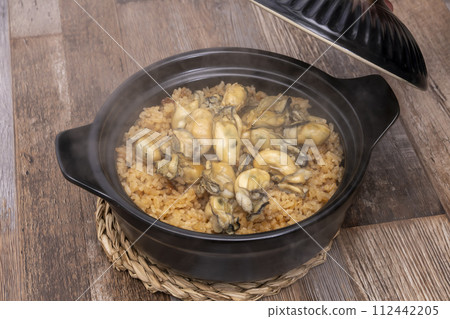 煲仔飯 煲仔飯 112442205