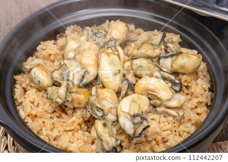 煲仔飯 煲仔飯 112442207