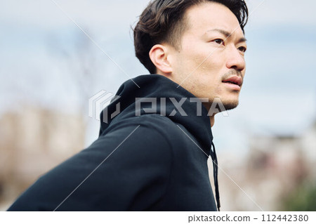 男人慢跑 男人慢跑 112442380