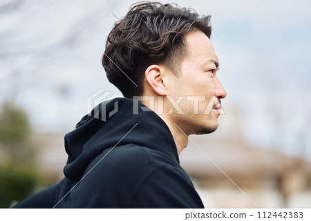 男人慢跑 112442383