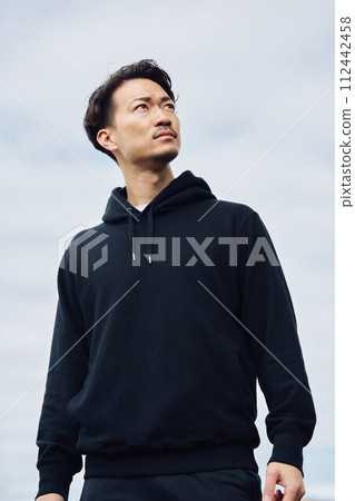 看著天空的男人 看著天空的男人 112442458
