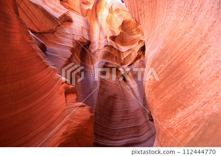 亞利桑那州羚羊峽穀神秘的紅色黏土漸變 112444770