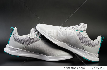 White fitness sport shoes 112445452