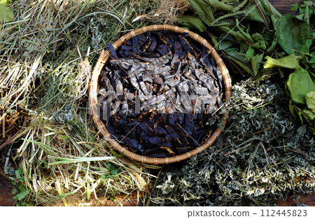 raw material for hair herbal shampoo from natural ingredient as 112445823