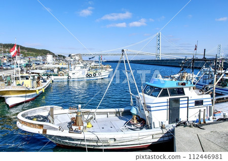 Distant view of Awaji City, Iwaya Port and Akashi Kaikyo Bridge 112446981