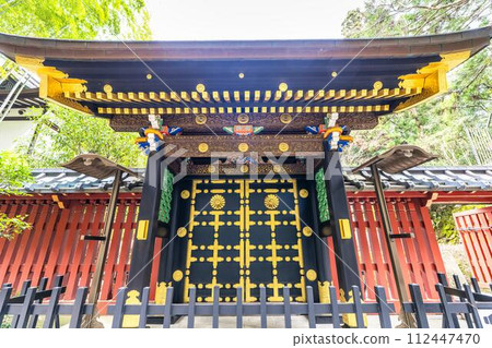 Zuihoden Nirvana Gate in early spring, Sendai City, Miyagi Prefecture 112447470