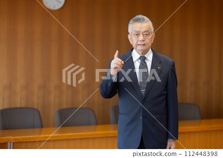 政客指指點點 112448398