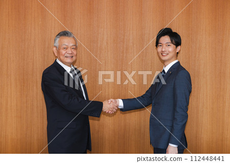 政治家握手 政治家握手 112448441