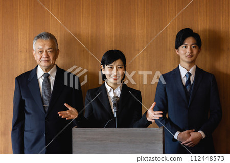 政治家演講 112448573