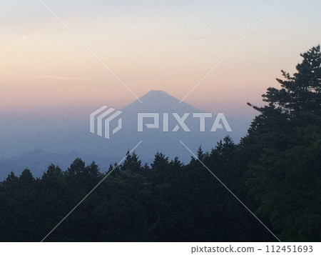 Mt. Fuji in Izu (evening view) 112451693
