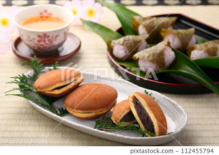 日本甜點銅鑼燒櫻花麻糬 112455794