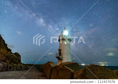 燈塔和銀河系 燈塔和銀河系 112457076
