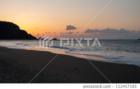 黎明前,伊拉格/小島濱 黎明前,伊拉格/小島濱 112457183