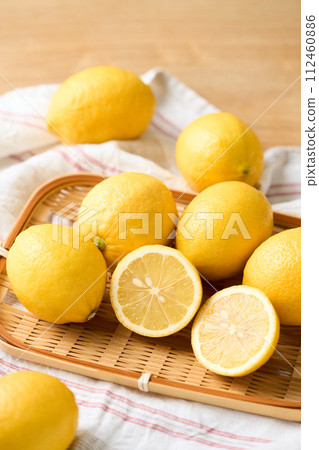 漏杓中的國產檸檬 112460886