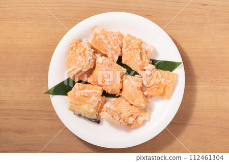 水煮鮭魚骨（罐頭） 112461304