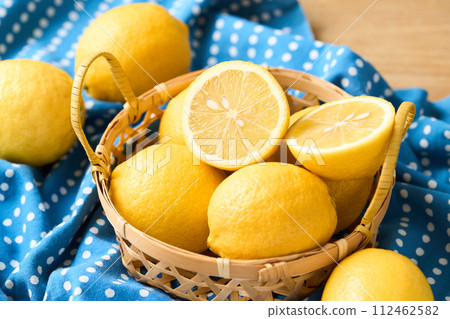 籃子裡的國產檸檬 112462582