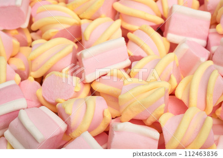 Group of pink marshmallows. Colorful marshmallow candies for background use Group of pink marshmallows. Colorful marshmallow candies for background use 112463836