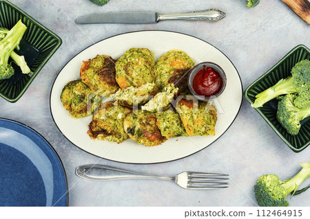 Green veggie broccoli cutlets. 112464915
